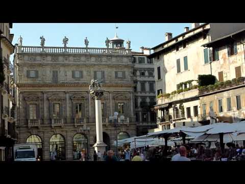 Piazza delle Erbe, Verona