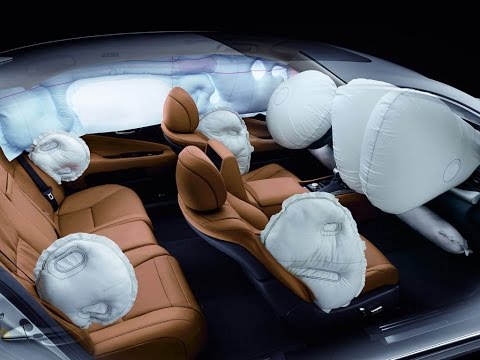 Видео: Сколько подушек безопасности у автомобилей?