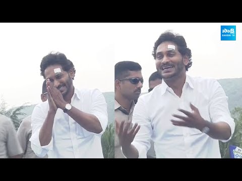 CM Jagan Ramp Walk At Chintapalem Memantha Siddham Public Meeting | Chintapalem | Anakapalle - SAKSHITV