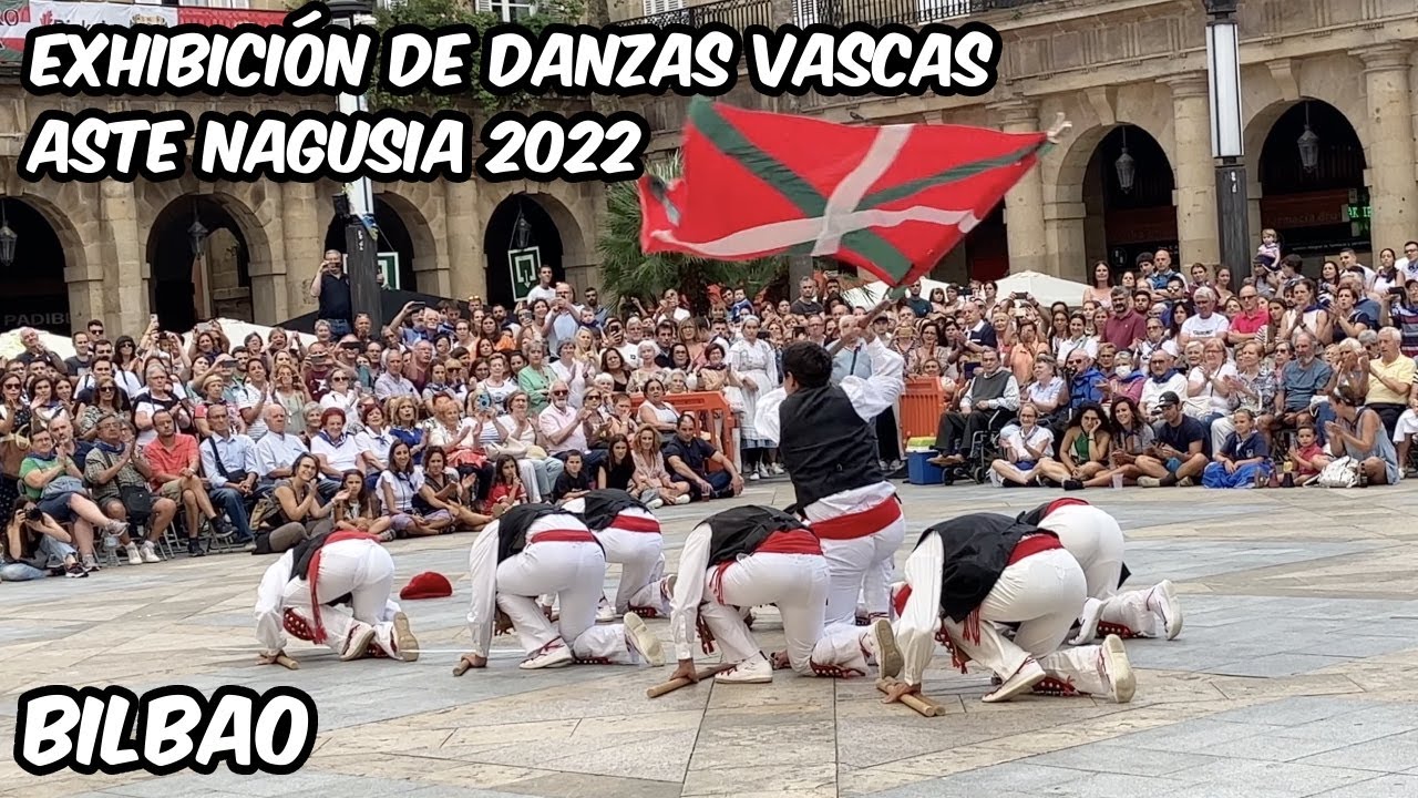 Exhibición de danzas vascas en Aste Nagusia Bilbao. Grupo de Busturialdea. 26 Agosto 2022.