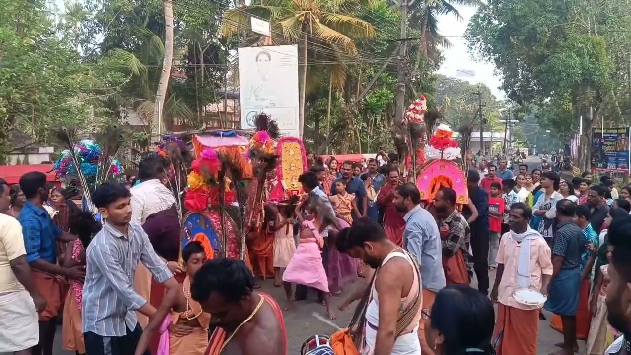 മഹാശിവരാത്രി ദിവസം ക്ഷേത്രത്തിലേക്ക്  കാവടിയാട്ടം എത്തുന്നു...Kavadyattam 2026