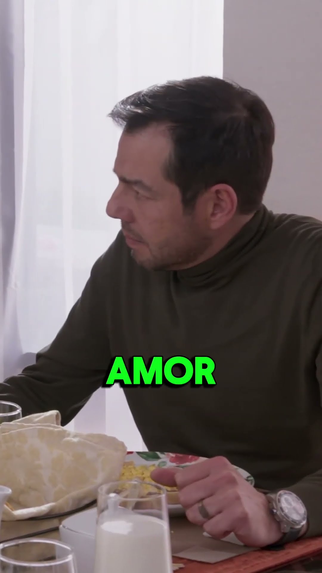 ? ¡Mi papá es un agarrado! #UnCorazonLimpio #LaRosaDeGuadalupe