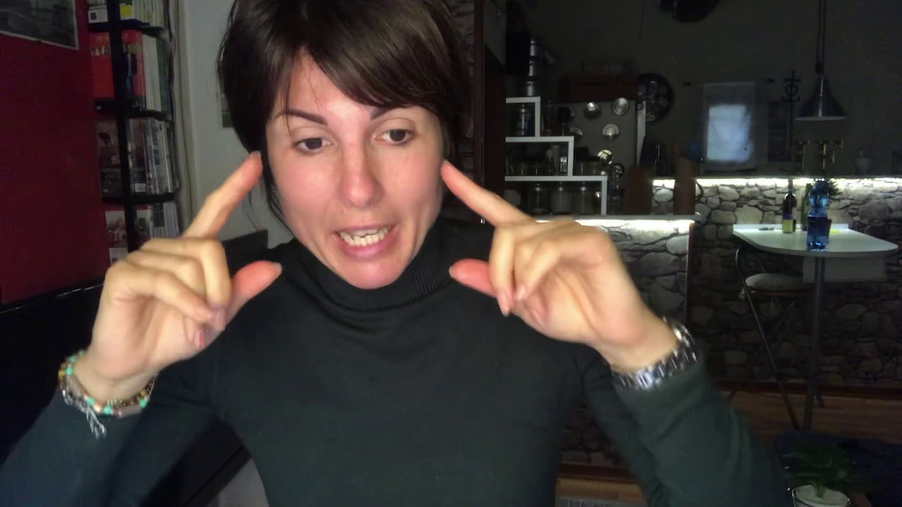 STRUCCANTE OCCHI CASALINGO FAI DA TE CON 2 INGREDIENTI!!!