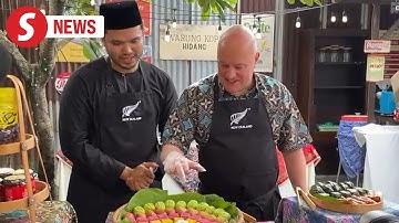 NZ PM, influencer Khairulaming discuss tourism, trade over Malaysian breakfast