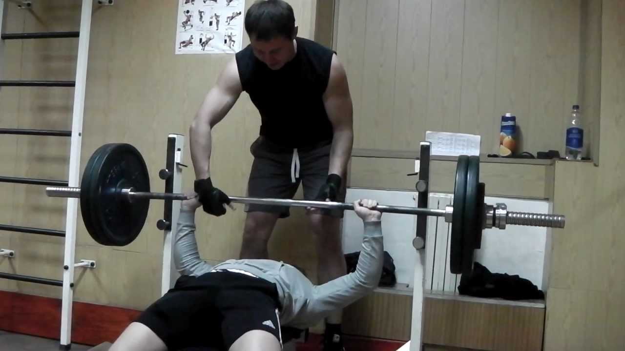 Жим лежа 60кг. Жим килограмм. Жим лежа 170. Жим лежа 60кг. Проходка в жиме лежа.