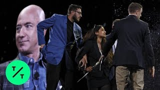 Amazon S Jeff Bezos Interrupted By Animal Rights Protester In Las Vegas Youtube