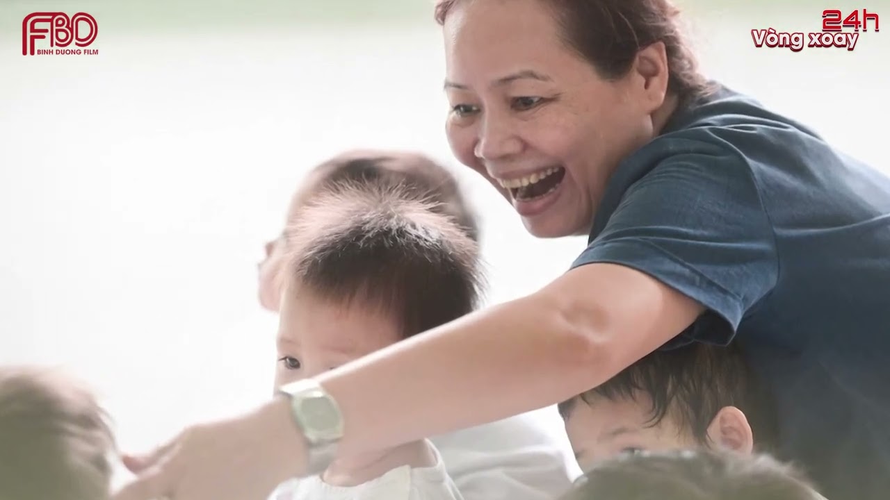 Cuộc sống trong ngôi nhà mới của những em bé mái ấm Hoa Hồng - Vòng xoay 24h