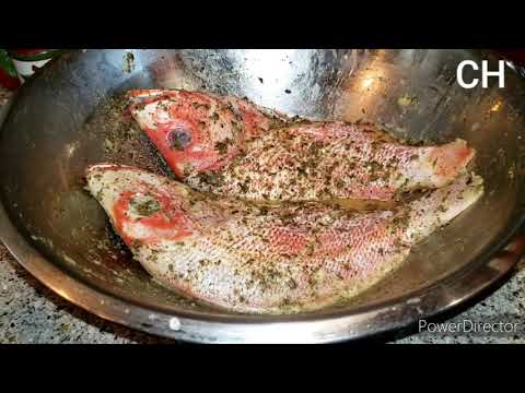 Video: Cómo Cocinar Pescado Marino En Una Olla