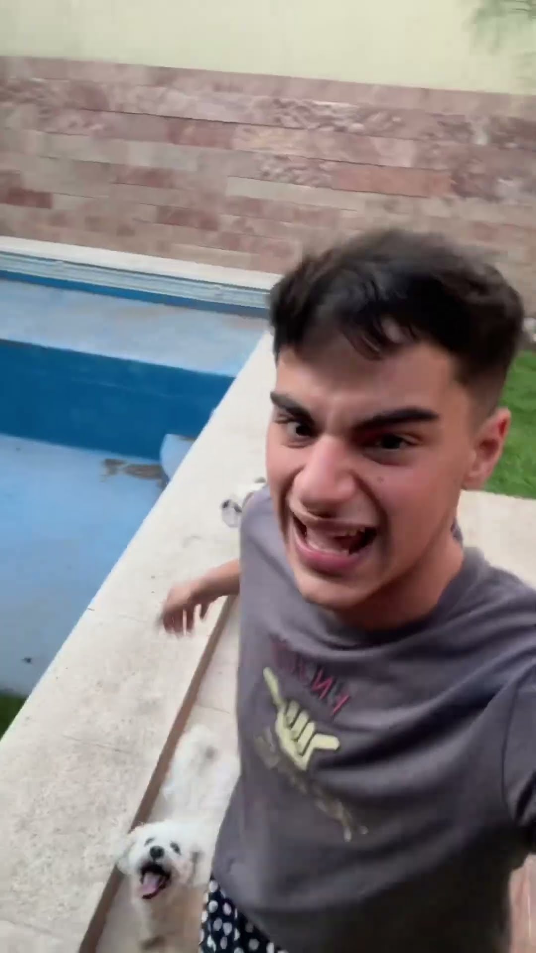 MI PERRO ENCERRADO???