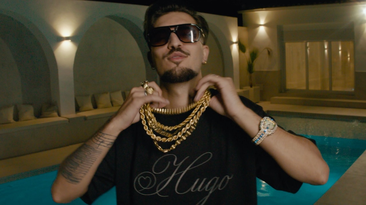 Watch Angeliyo El Blanco | Caro (Videoclip Oficial ) on YouTube Watch Angeliyo El Blanco | Caro (Videoclip Oficial ) on YouTube