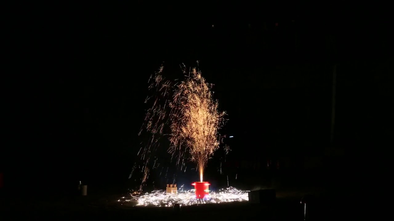 NEW SPINNING FIREWORK FOUNTAIN YouTube