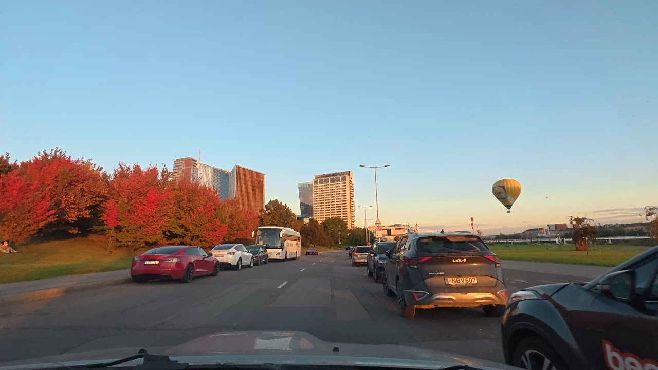 Driving Through Vilnius at Sunset 🌆 | City Drive & Golden Hour View
