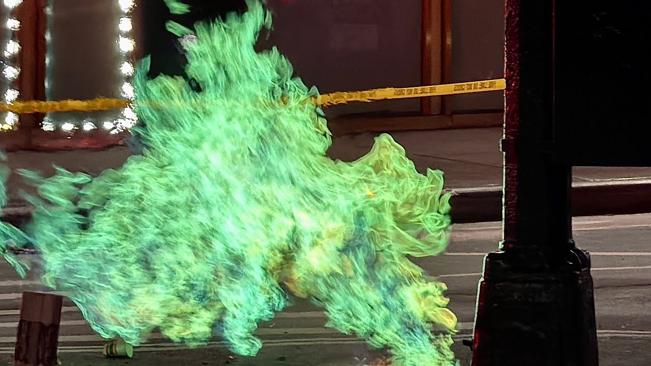 FDNY BOX 0761~FDNY OPERATING FOR MULTIPLE MANHOLE FIRES & EXPLOSIONS ON 39TH STREET IN MANHATTAN NYC