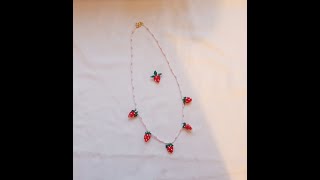 DIY-TAKI TASARIM KUM BONCUKTAN ÇİLEK  YAPIMI/JEWELRY DESIGN STRAWBERRY MADE FROM SAND BEADS