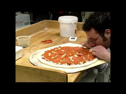 Video: Hoe Lang Duurt Het Om Pizza Te Bakken?