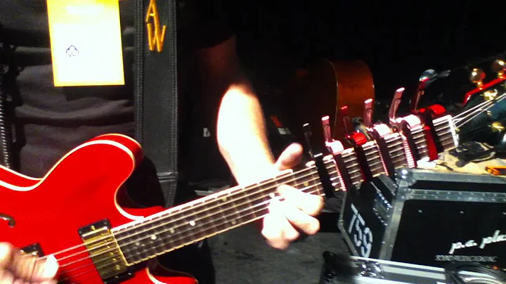 How To Capo A GIbson 335 Guitar with Six Capos