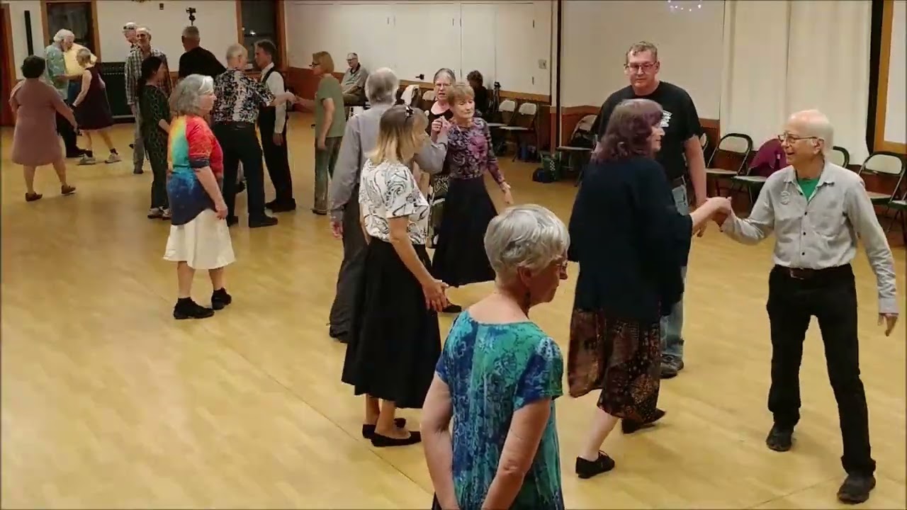The Potter's Wheel • English Country Dance