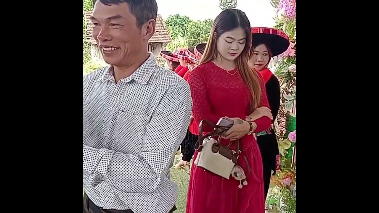 Mừng nhà mới tân gia bàn Dào Vạng thôn hợp hòa x eamdroh đắc lắc 