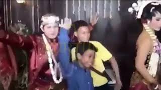 Wow!!! Inilah Pengantin paling gokil sepanjang 2017 | aku rak kuat mbok