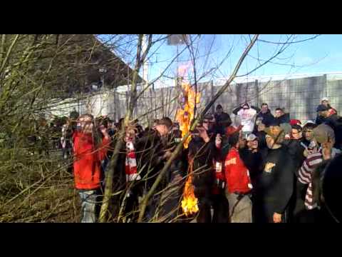 SCHEIß JENA SCHAL BRENNT!!!! (=