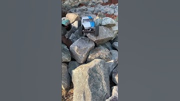 Cliffhanger doing it. #rc #offroad #scx24 #goodtimes #axial #rockcrawler #4x4 #cliffhanger