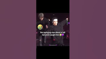 Jimin saved taehyung from falling of the stage 🥺 #bts #taehyung #jimin #trending #viral #shorts