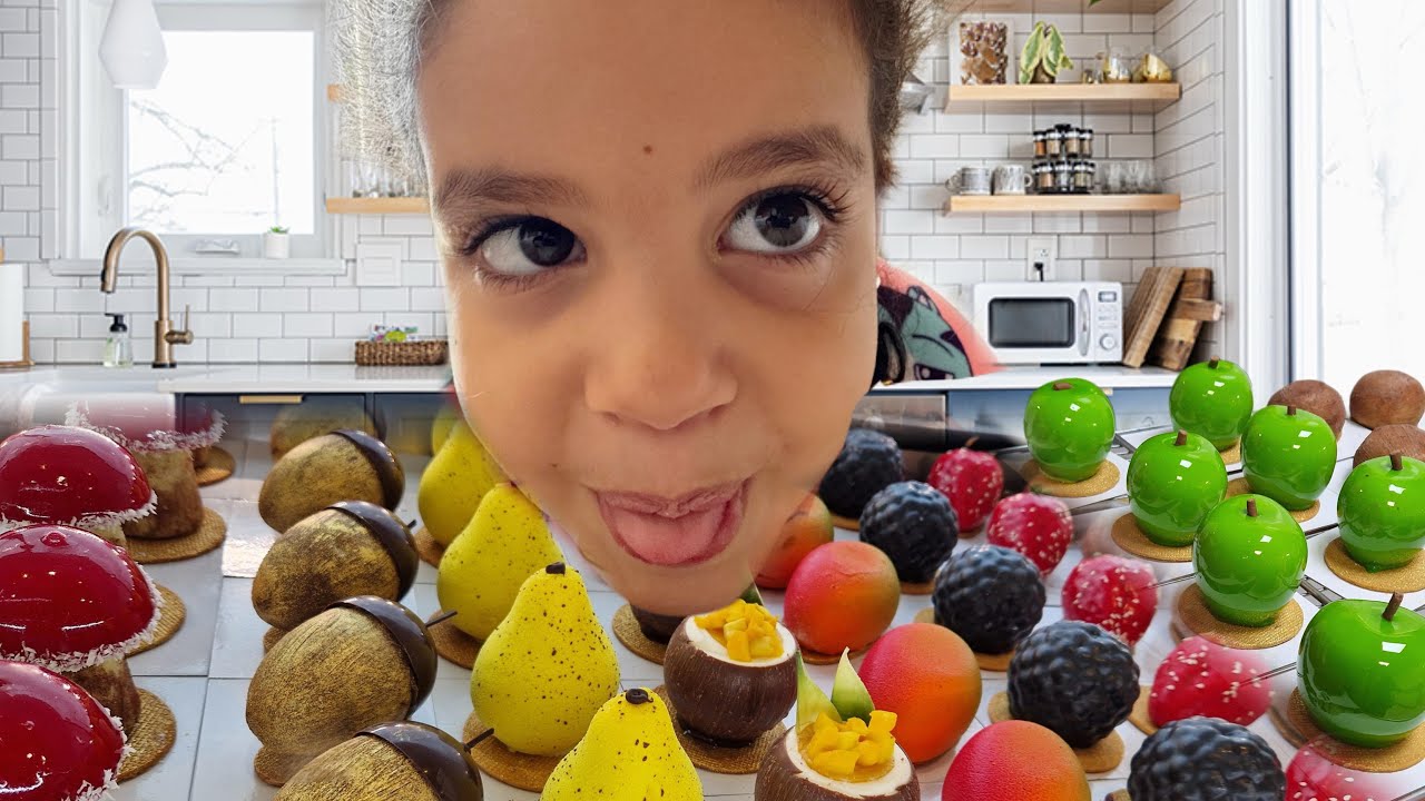 Je goûte des gâteaux très bizarre 😱