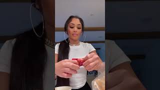 Saweetie Teaching How To Eat Crawfish On Instagram Live ♥️