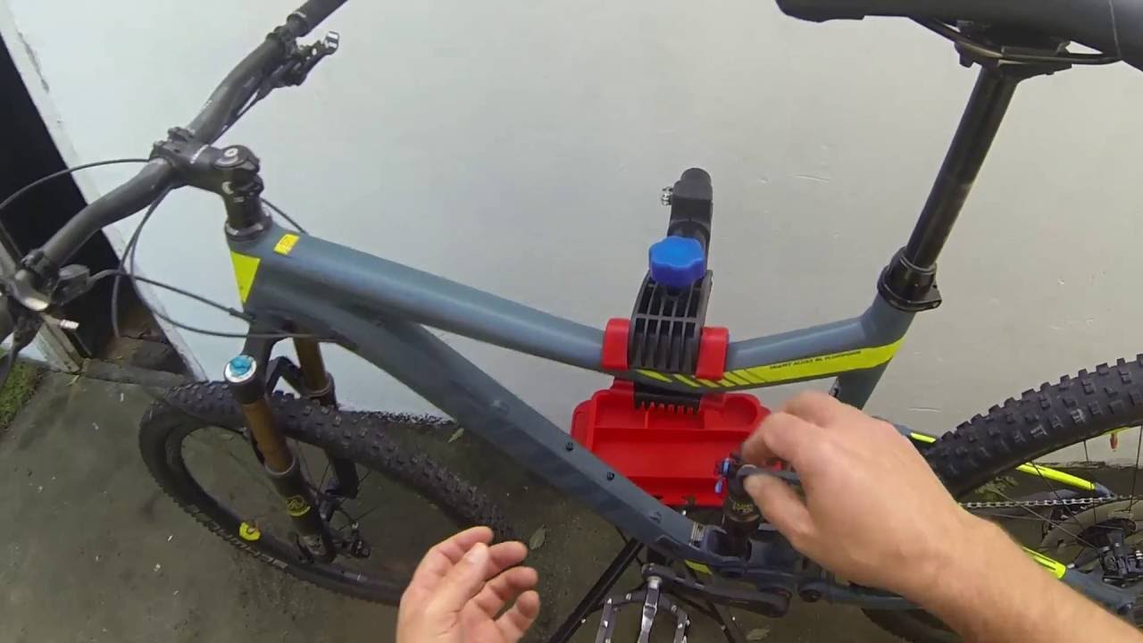 Bikehut repair stand review - YouTube