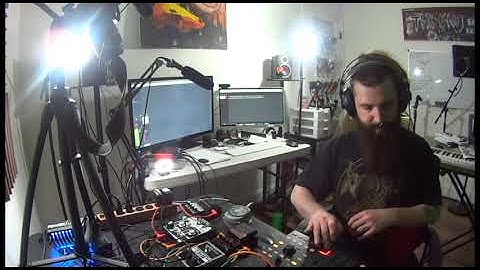 HARSH NOISE WITH AN MPC ONE