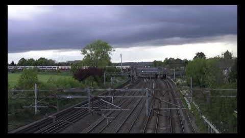 Train race-Chiltern Railways vs Metropolitan Line