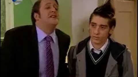 Geniş Aile - Mürsel, Zekai ile Dalga Geçiyor :D