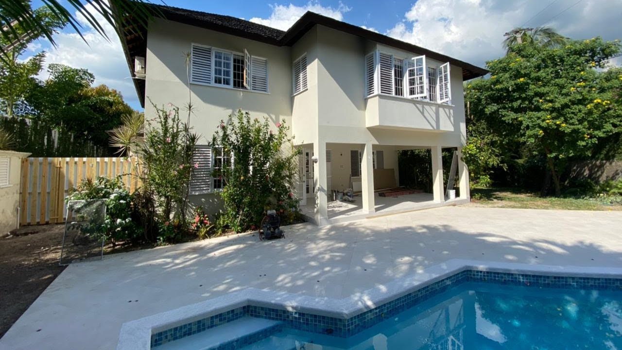 Gated Community 3 Bedroom 4 Bathroom Villa for rent on Barbican Road, Kingston & St Andrew, Jamaica