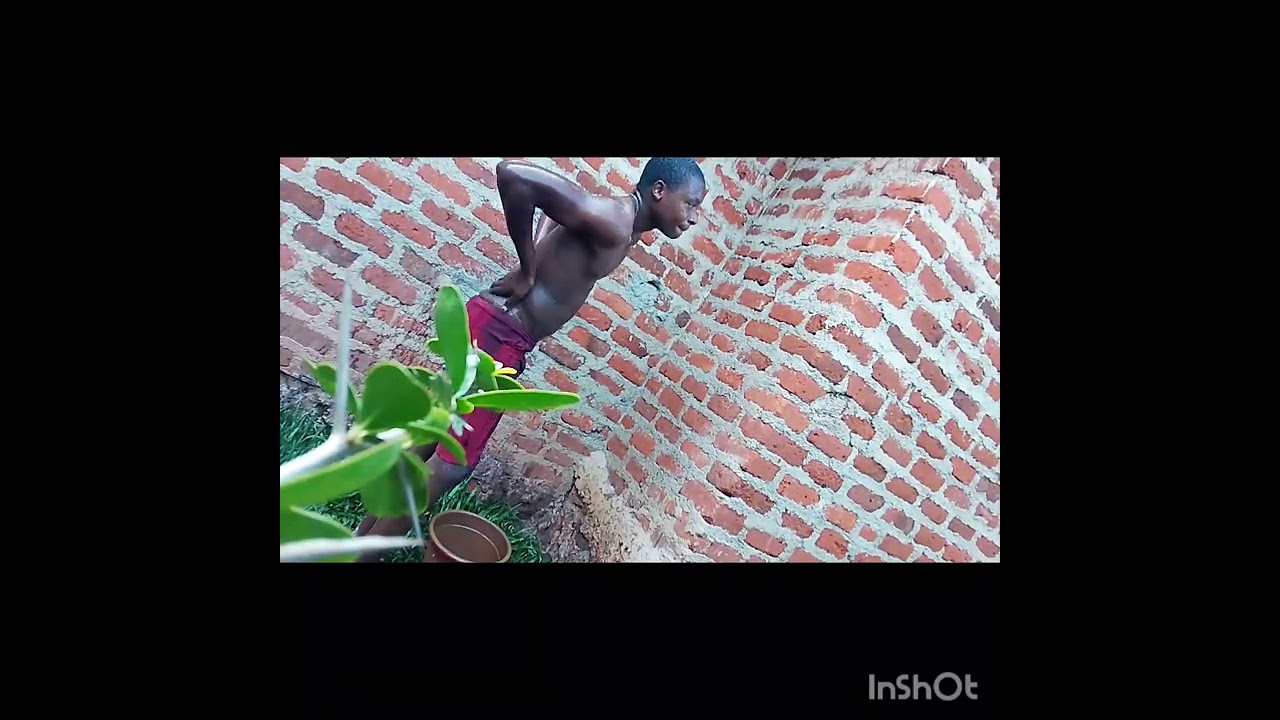 Shower 🛁🚿 at home and its surrounding 🍌🍌🍌🌽🌽🌽🏊🏽‍♀️🛁🛁🛁🛁🏊🏽‍♀️🏊🏽‍♀️🚿🚿🚿