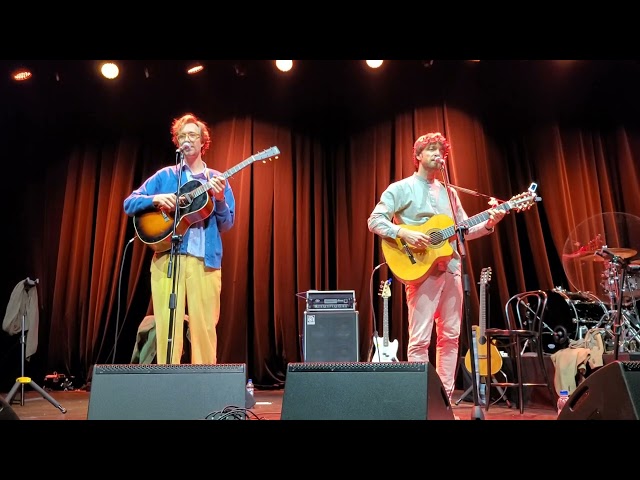 Homesick - Kings of Convenience (Live in Singapore 6 March 2023) class=