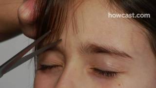 Full playlist:
https://www./playlist?list=pllalquk1ndrhy5h6mryhmcqbmnzz_mr2i - watch
more haircuts & hair styling videos: http://www.howcast.com...