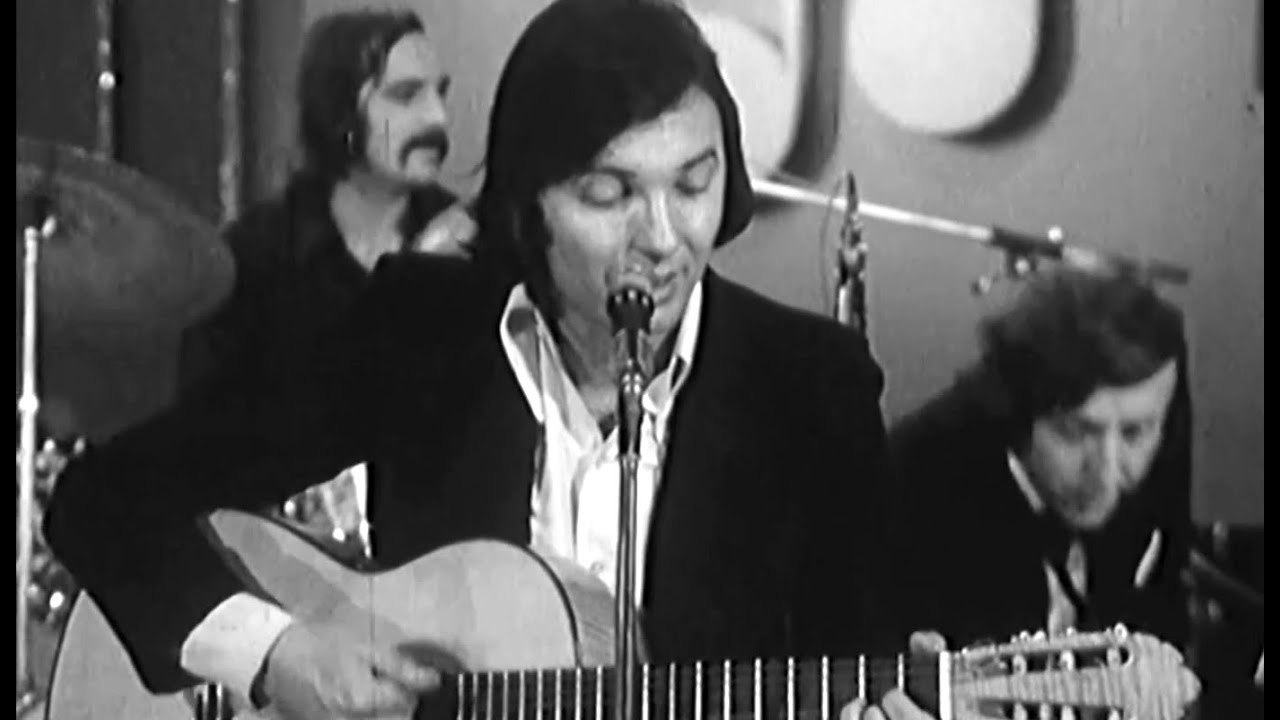 Karel Gott LIVE: Mistrál / Zvon Snů (Song Sung Blue) 1972 [HD]
