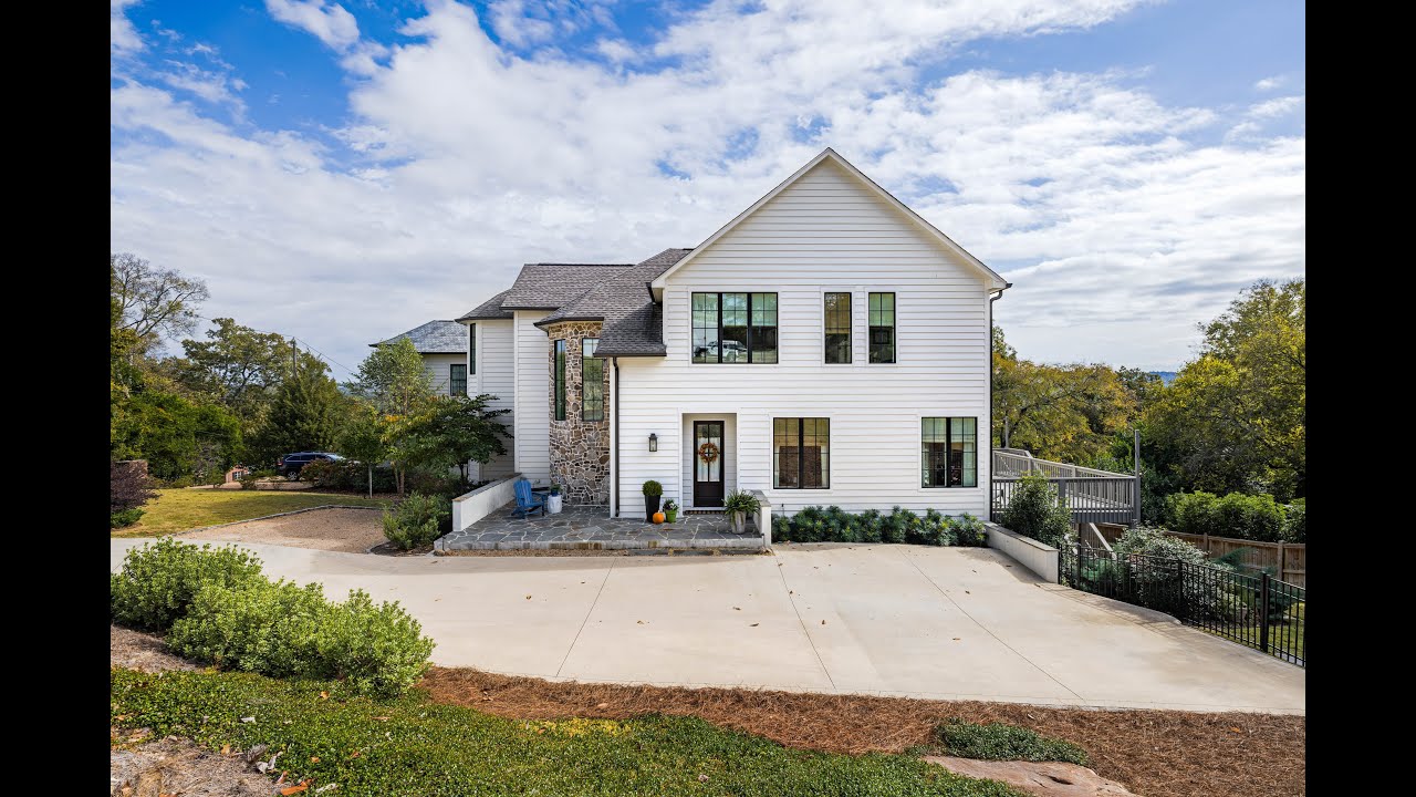 142 Spring Street, Mountain Brook, AL 35213 Crestline Lynn