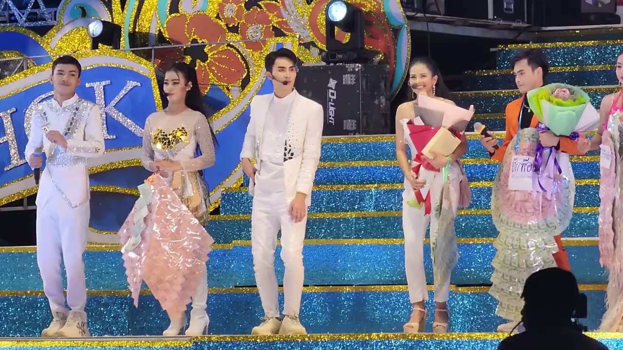 พระเอกนางเอกดาวรุ่ง หมอลำเสียงวิหค เปิดฤดูกาล 2567