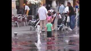 Download lagu Kids aan zee 2010.wmv