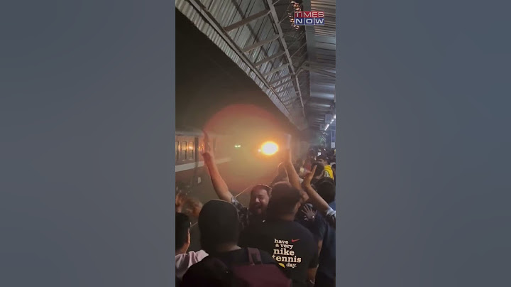This Is How Passengers Reacted When Train Arrived After 9-Hour Delay | #shorts