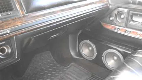 4th order rear deck 2 american bass 15's