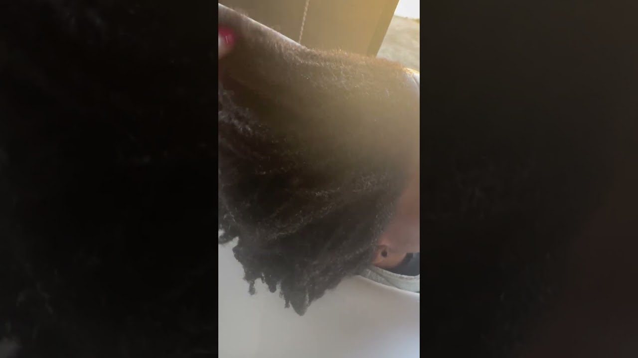 Our TUESDAY TRUTH: Strengthening hair fibres (Baobab Oil)