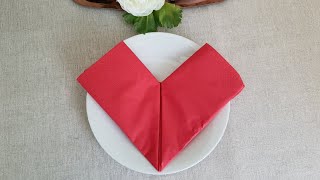 How to fold a napkin into a heart / EASY Napkin fold for Valentin&#39;s Day