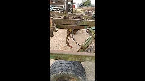 JOHN DEERE 712 For Sale