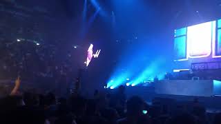 Guè Pequeno - Spunte Blu (Feat Carl Brave) Live @Mediolanum Forum