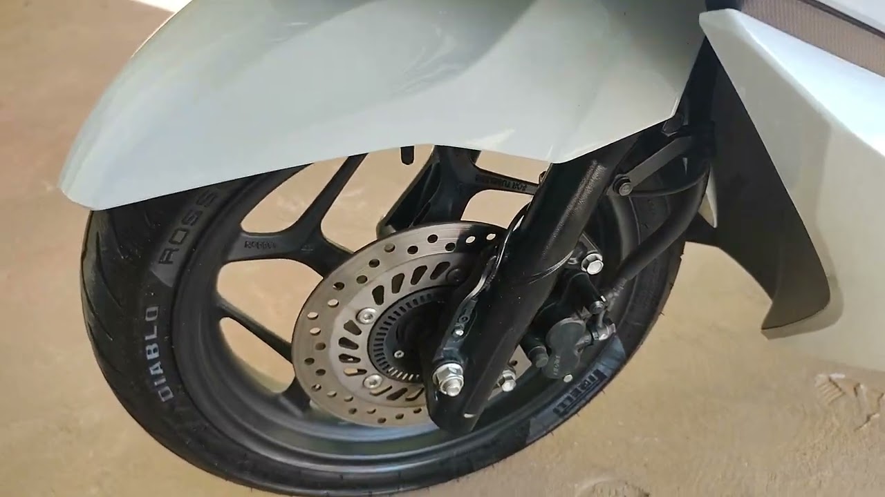 PCX 160, fiz as revisões de 12 e 18 mil juntas, finalmente, valores de pneu e pastilha de freio