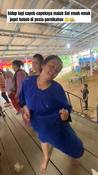 ketika emak-emak joget di pesta pernikahan ‼️‼️‼️ #emakemak #joget #goyang #lucu #kocak #shorts