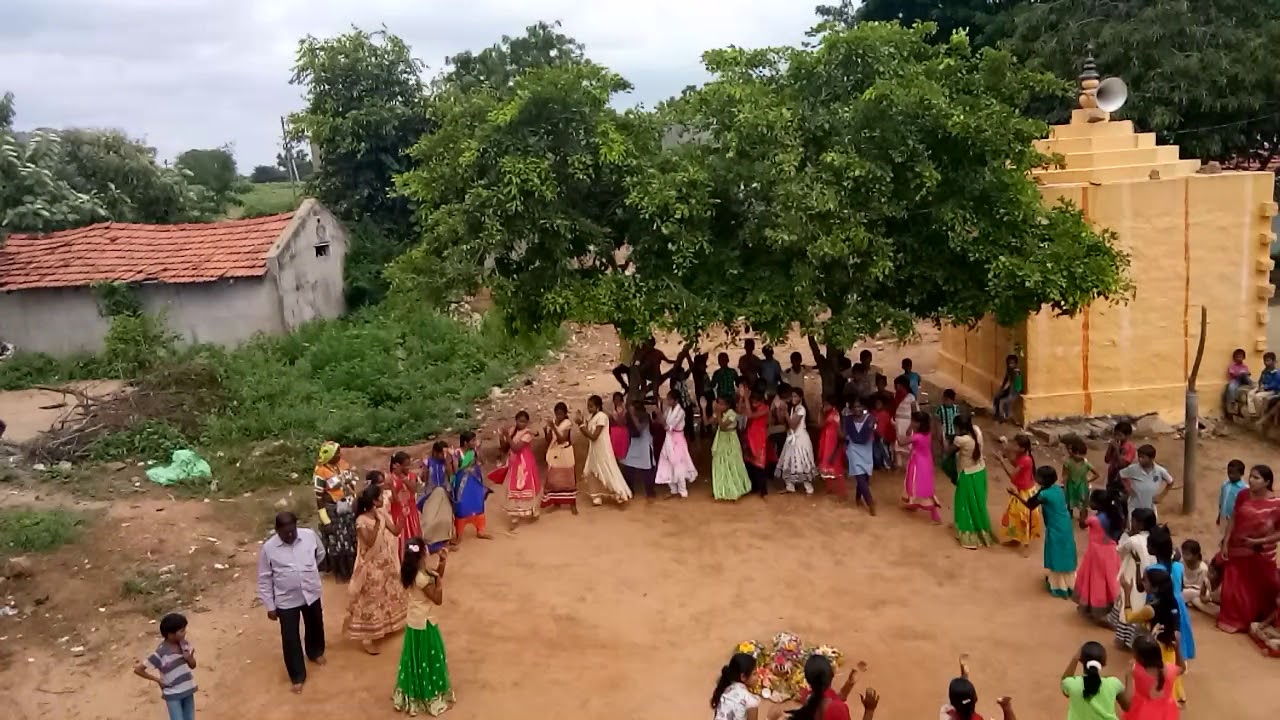 Thimmaipally tanda 2017 bhathukamma - YouTube