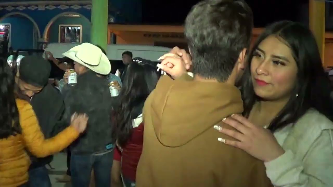 La Apuesta,que de raro tienes en San Esteban Hgo, 27-12-2022.